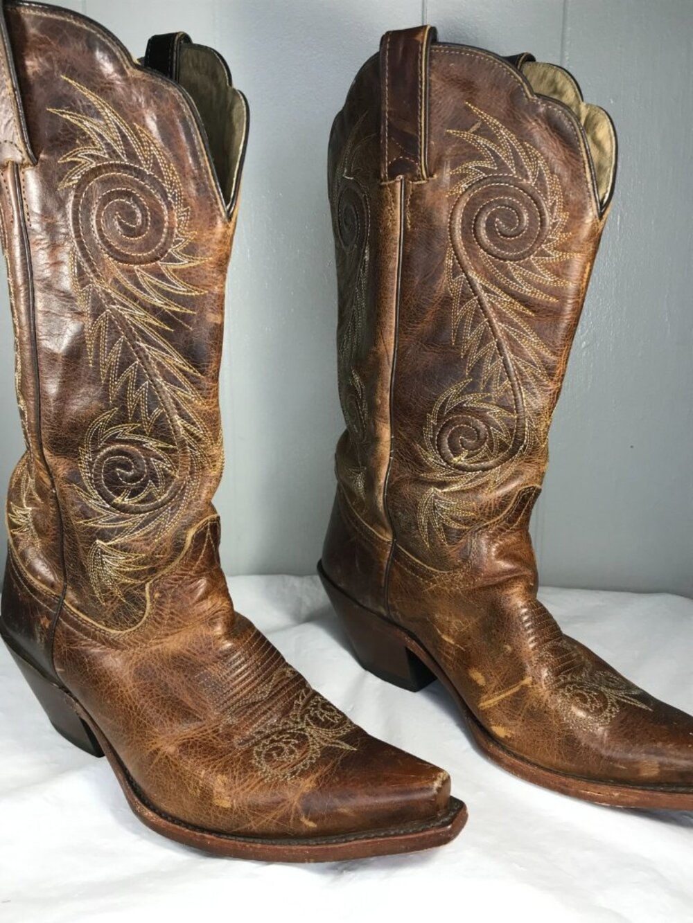 Justin Classic Women Size 8.5 C Tan Damiana Leather Snip Toe Western Boots L4332 - Picture 2 of 8
